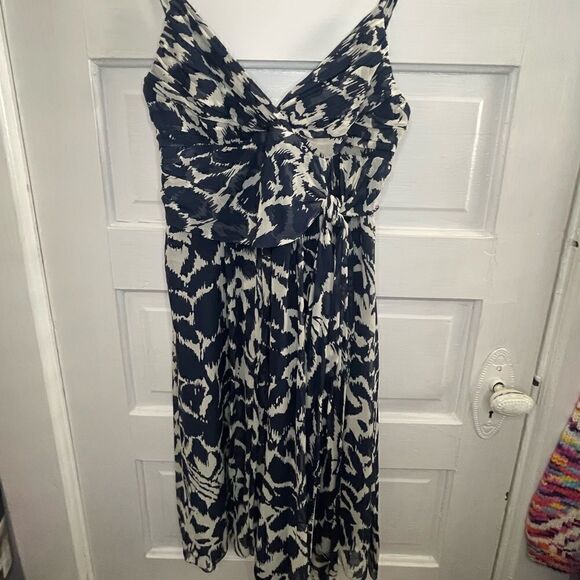 BCBGMaxAzria Silk Sleeveless Dress Size 8 - Picture 1 of 10
